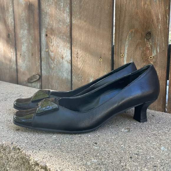 VAN ELI Women’s Black Slip On Kitten Heel Pump Shoe Size 7.5 - Picture 1 of 11